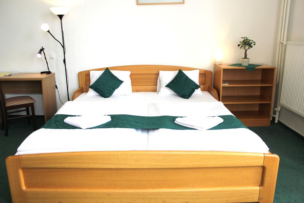 Hotel Central Český Těšín Zimmer foto