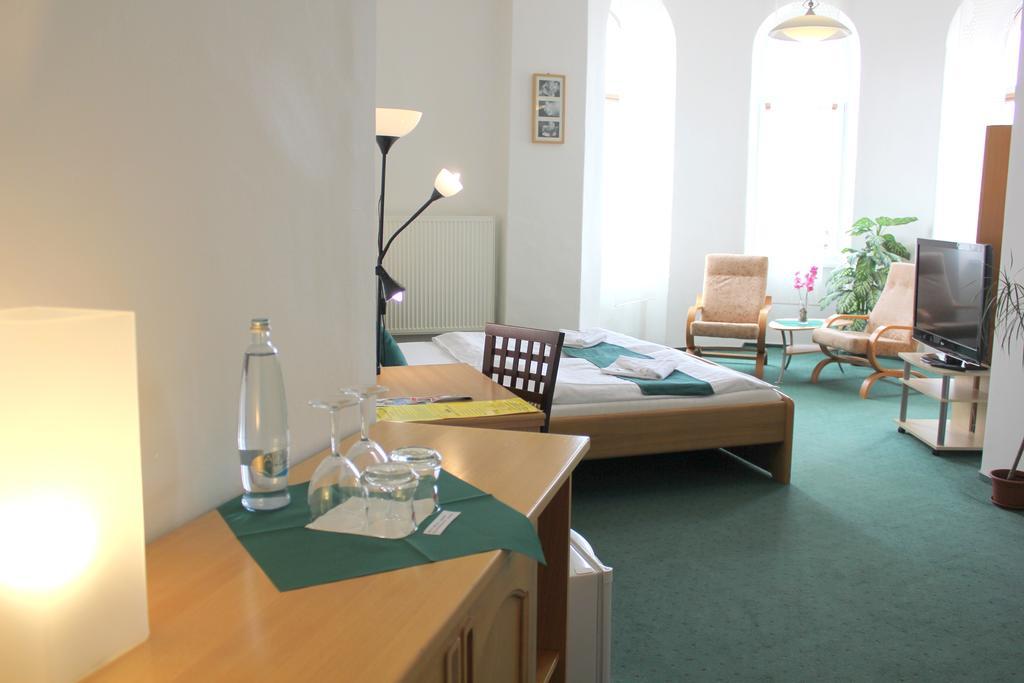 Hotel Central Český Těšín Zimmer foto