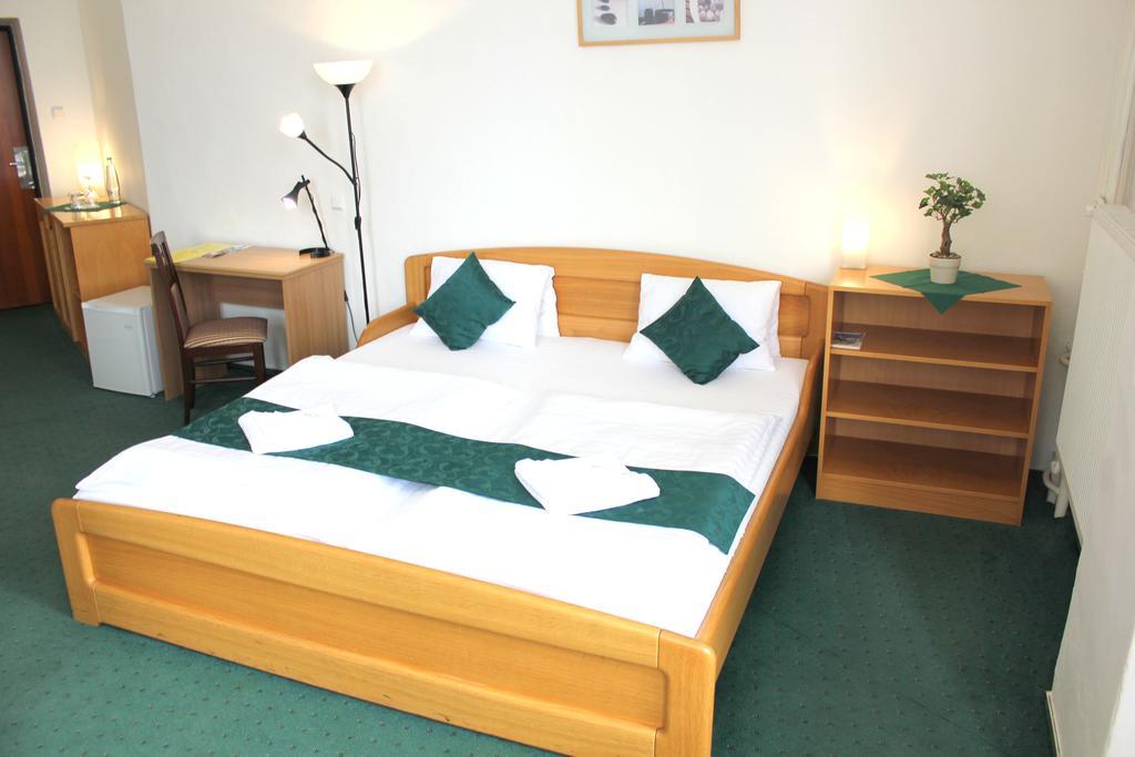 Hotel Central Český Těšín Zimmer foto